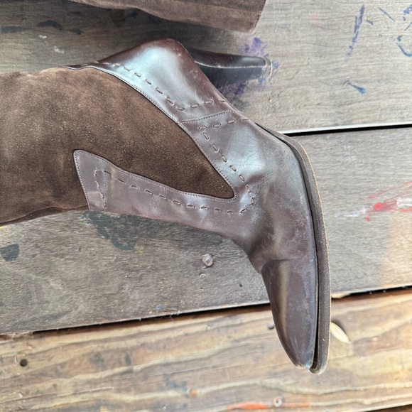 MaxMara Chocolate Suede Boots - Picture 3 of 14